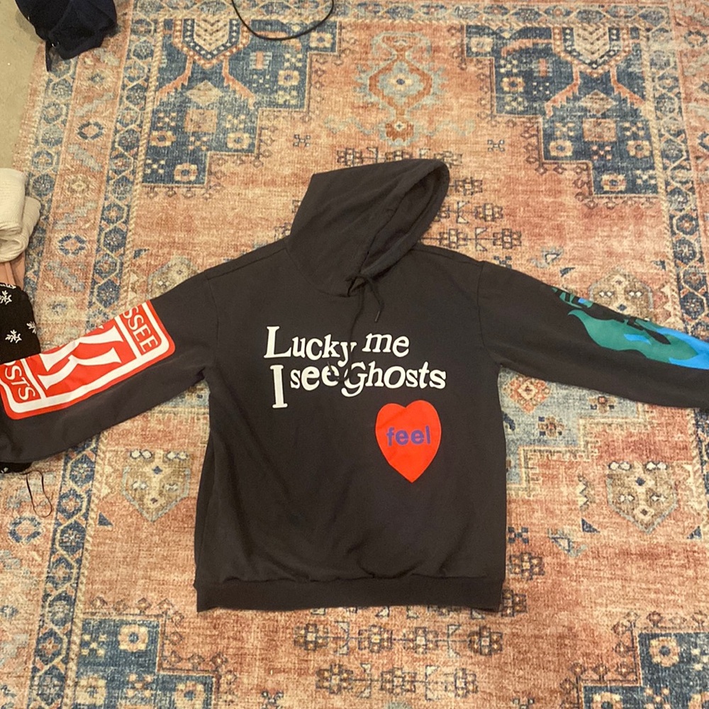Cute and comfortable trendy hoodie!